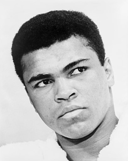 Kisah Muhammad Ali Menemukan Islam