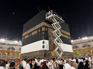 Mengapa kiswah ka'bah dinaikkan setiap tahun menjelang musim haji