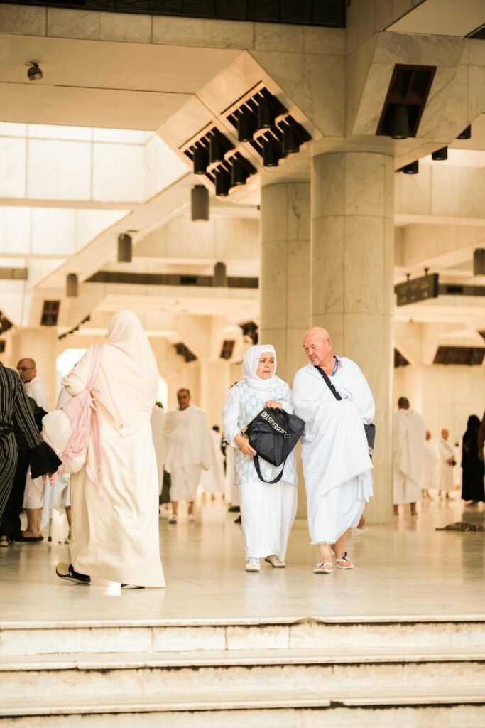 Mitos dan Fakta Seputar Umroh yang Harus Anda Tahu 1 mitos dan fakta seputar umroh