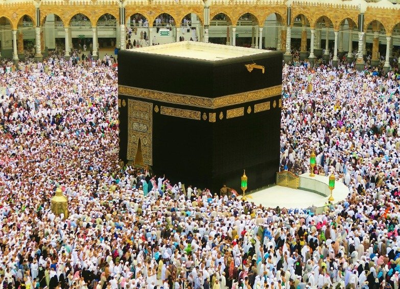 perbedaan haji dan umroh