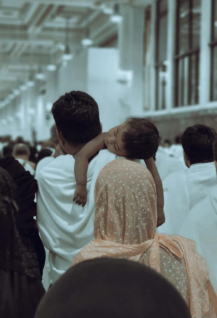 Faktor Alasan Jamaah Umroh Dipulangkan dan Pelajaran bagi Calon Jamaah 1 pexels hussam eldeen 478486569 34303915 Faktor Alasan Jamaah Umroh Dipulangkan dan Pelajaran bagi Calon Jamaah